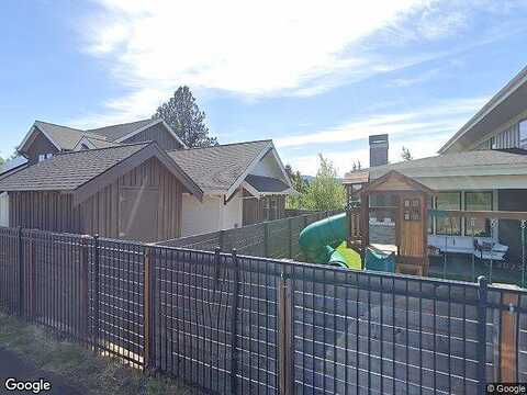 Roberts, HOOD RIVER, OR 97031