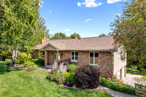Betty Jane, WINONA, MN 55987