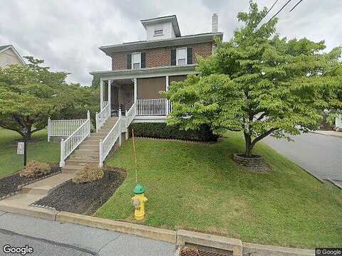 Hillside, WHITEHALL, PA 18052