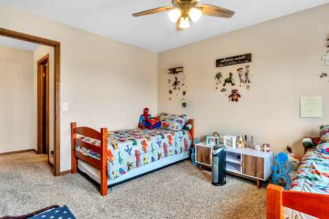 White Tail, SUN PRAIRIE, WI 53590