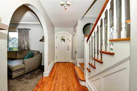 50Th, MILWAUKEE, WI 53219