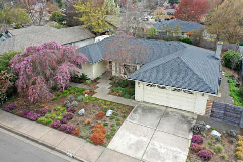 Juanita, MEDFORD, OR 97504