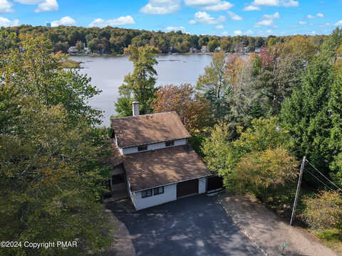 Waterfront, TOBYHANNA, PA 18466