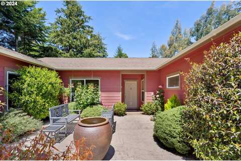 6Th, BANDON, OR 97411