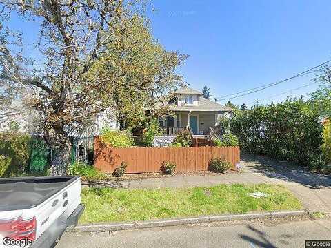 Gladstone, PORTLAND, OR 97206