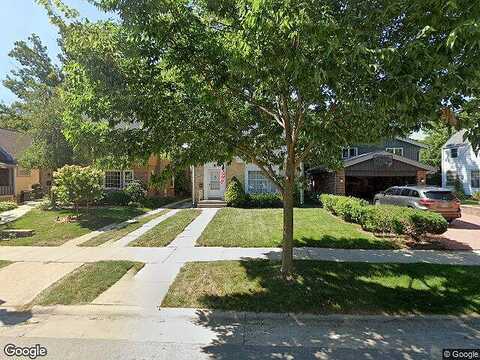 Shoreland, MILWAUKEE, WI 53217