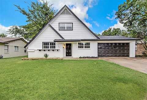 Lena, BURLESON, TX 76028