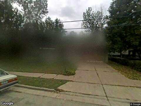 Harriet, CLINTONVILLE, WI 54929
