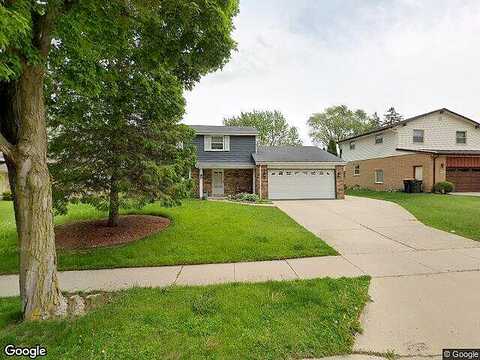 122Nd, MILWAUKEE, WI 53227