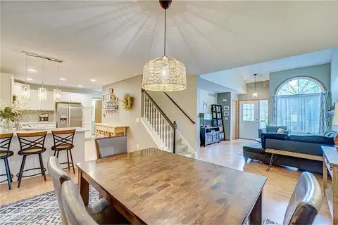 Aster Bay, HUDSON, WI 54016
