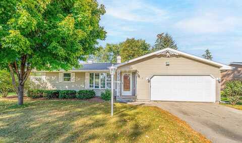 Amy, GREEN BAY, WI 54302