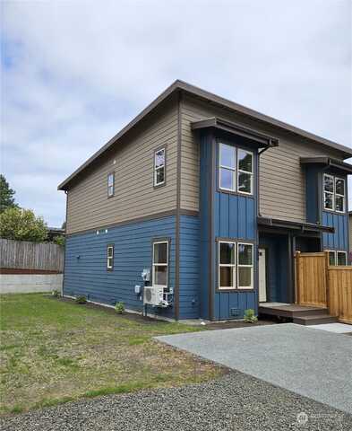 Pine, BREMERTON, WA 98310
