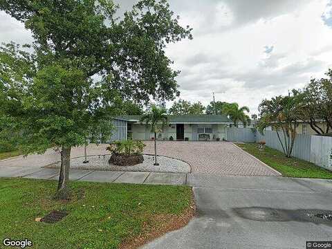10Th, PALM SPRINGS, FL 33461