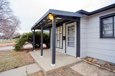 Uvalda, AURORA, CO 80011