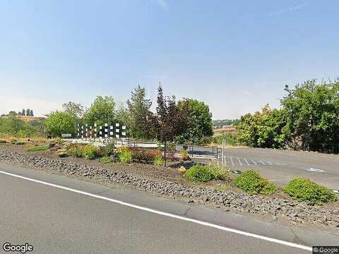 Iyla, PULLMAN, WA 99163