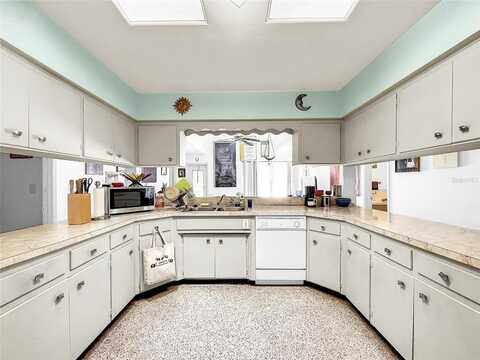 43Rd, SAINT PETERSBURG, FL 33711