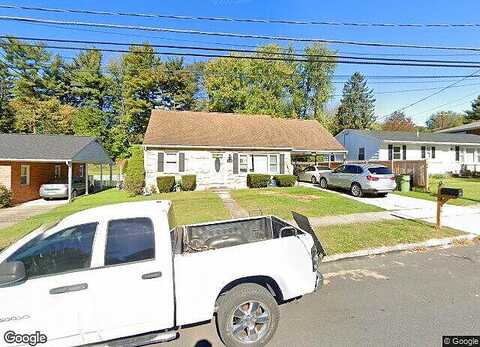 Duke, HUMMELSTOWN, PA 17036