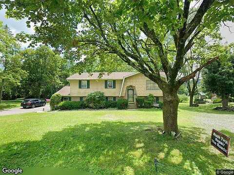 Lynwood, TAMAQUA, PA 18252