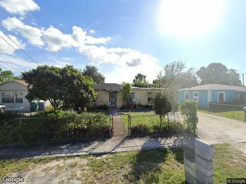 154Th, OPA LOCKA, FL 33054
