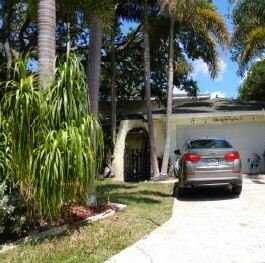Fairlane, LARGO, FL 33771