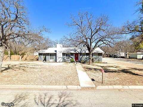 12Th, BROWNWOOD, TX 76801