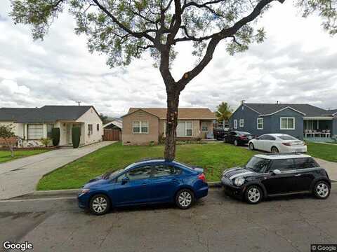 Close, WHITTIER, CA 90604