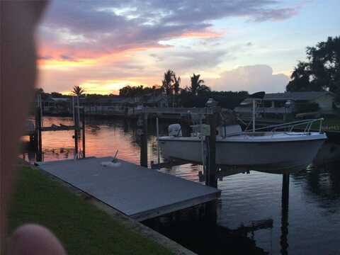 51St, SAINT PETERSBURG, FL 33703