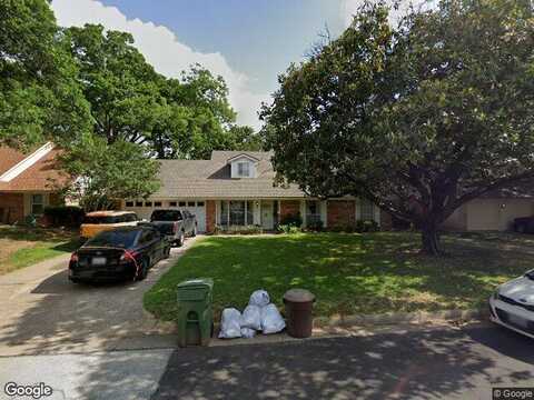 Lilly, ARLINGTON, TX 76010