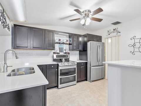 Moseley, HOLLYWOOD, FL 33024