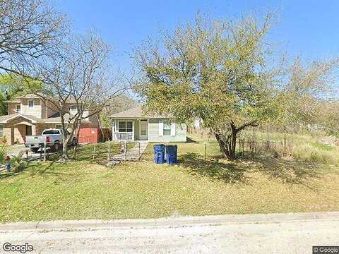 1St, TEXAS CITY, TX 77590