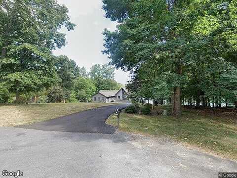 Halls, MONETA, VA 24121