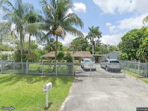Pine, WEST PALM BEACH, FL 33406