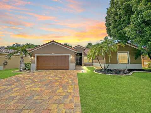 200Th, PEMBROKE PINES, FL 33029
