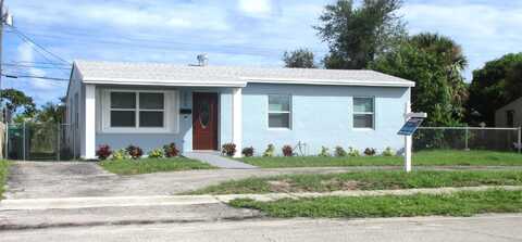 28Th, RIVIERA BEACH, FL 33404