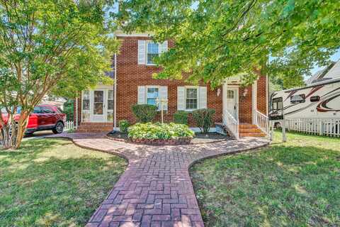 Lyndhurst, ROANOKE, VA 24012