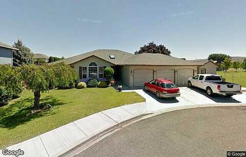 68Th, YAKIMA, WA 98908