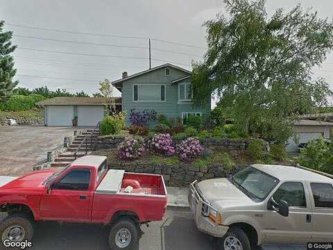 21St, THE DALLES, OR 97058