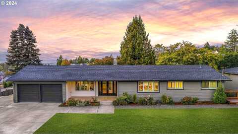 Lucille, HAPPY VALLEY, OR 97086