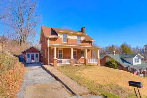 8Th, PULASKI, VA 24301