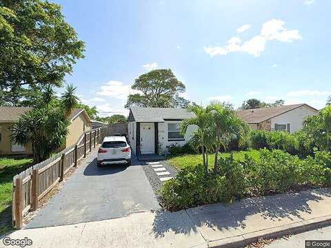 M, Lake Worth, FL 33460