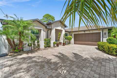 Alaska, LEHIGH ACRES, FL 33971