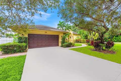 39Th, HOLLYWOOD, FL 33024