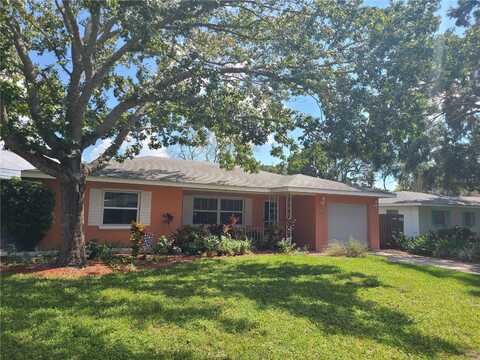 Vine, DUNEDIN, FL 34698