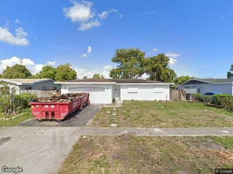25Th, LAUDERDALE LAKES, FL 33311