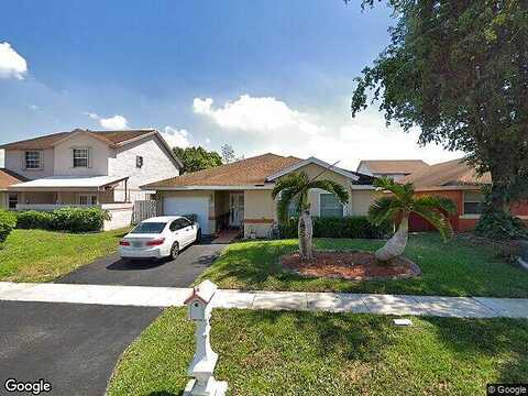 99Th, PEMBROKE PINES, FL 33025