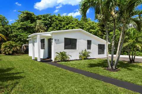 34Th, LAUDERHILL, FL 33311