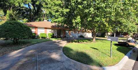 Marys Creek, BENBROOK, TX 76116