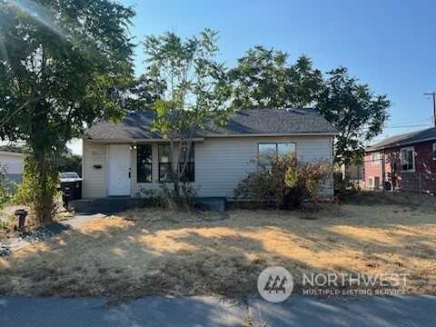 Grand, MOSES LAKE, WA 98837
