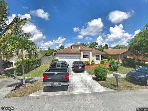 12Th, NORTH LAUDERDALE, FL 33068