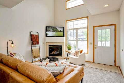 Hickory, SAINT PAUL, MN 55128